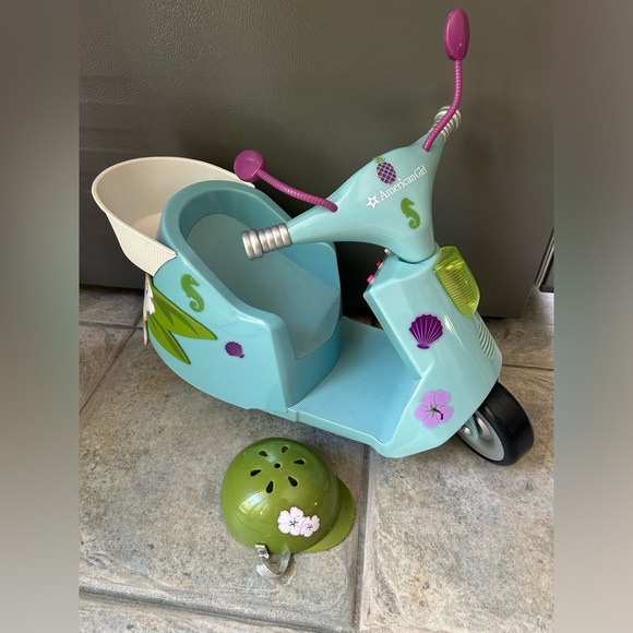 2007 American Girl Just Like You Island Scooter Set